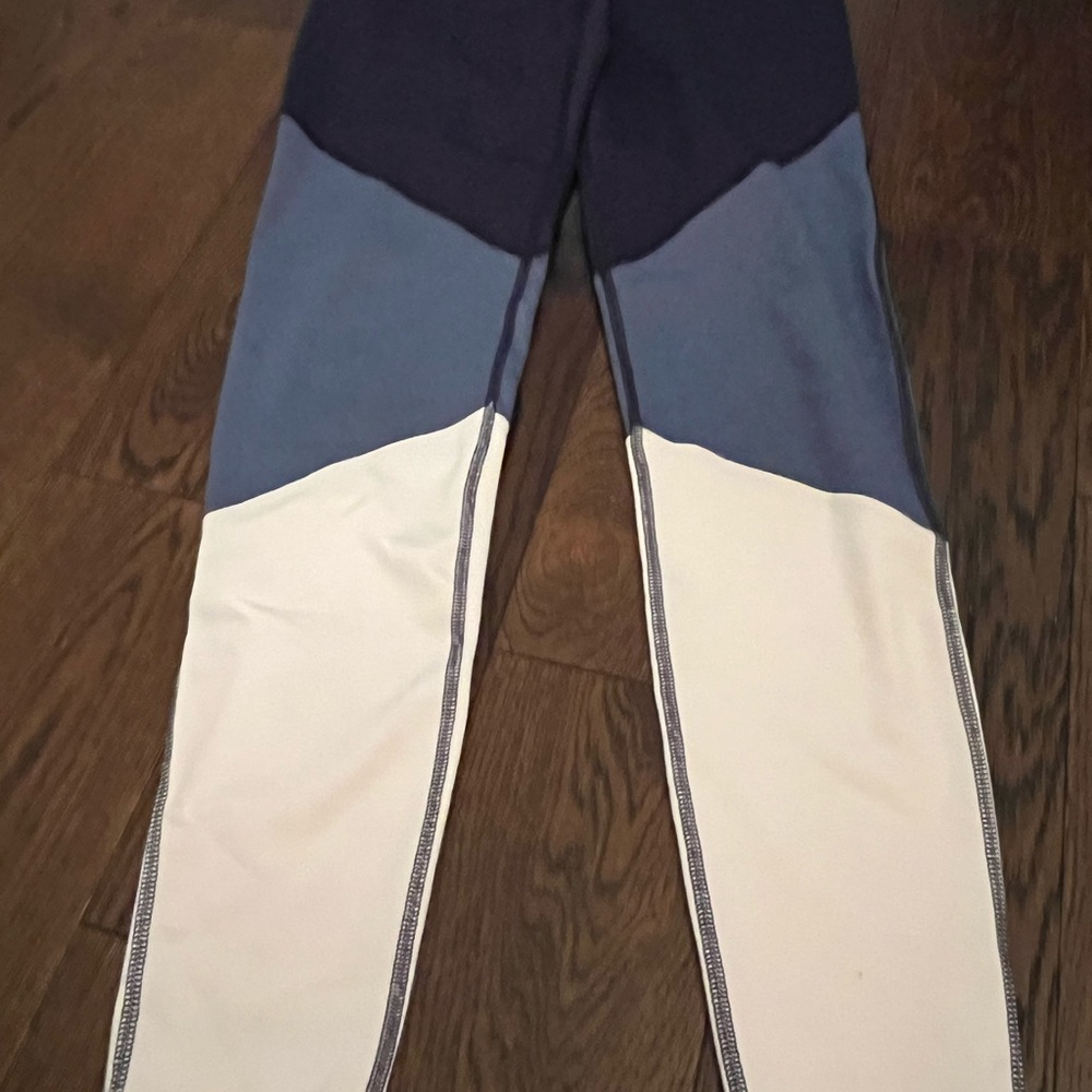 Old Navy Active Go-Dry Leggings in Black